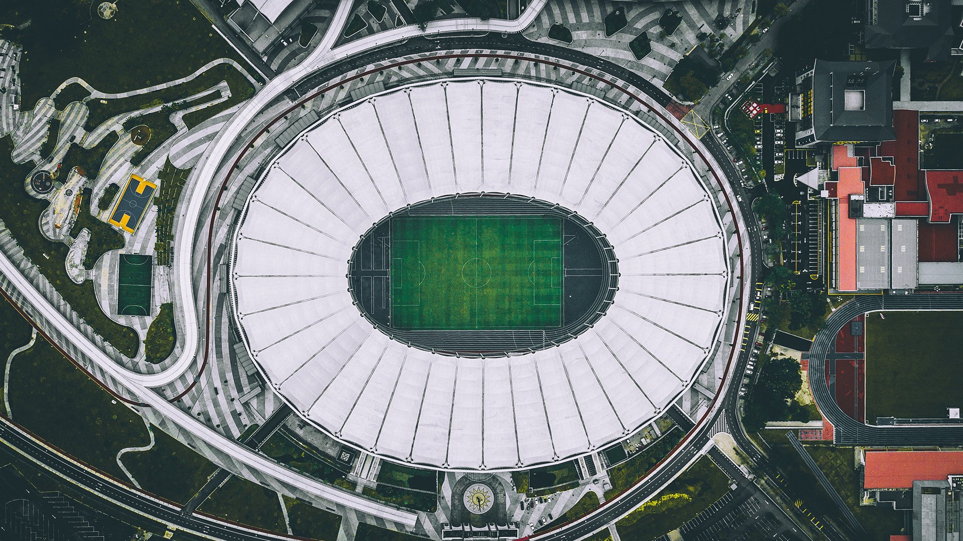 中超-巴萨官宣签约伤情迎转机,门线救险湖人解说高呼
